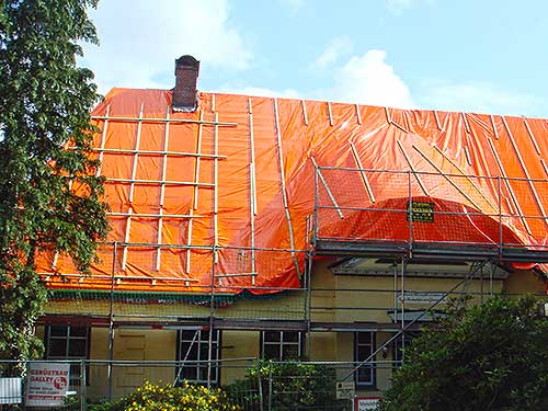 Construction tarpaulins to cover roofs, covering sheets for structural and civil engineering, metal construction, agriculture