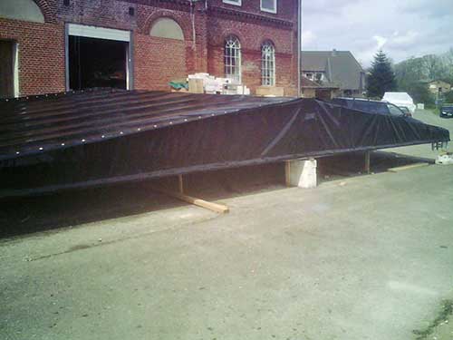 Manufacture of stage roof from PVC tarpaulin for event, woven tarpaulins for event construction